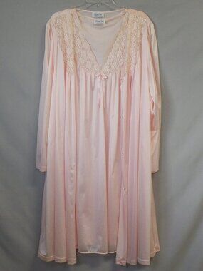 Vintage 2 pc Vanity Fair Peignoir Set 1970'S